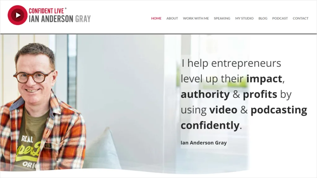 social media consultant example