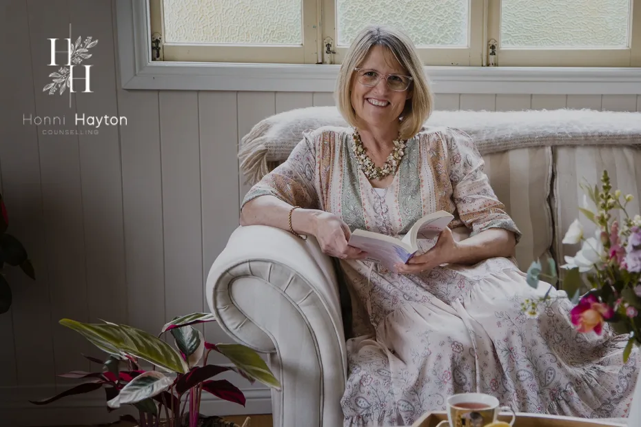 honni hayton counsellor